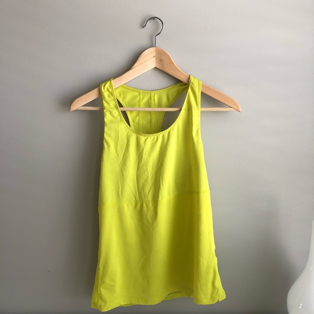 Fabletics Razorback Top - Picture 3 of 3